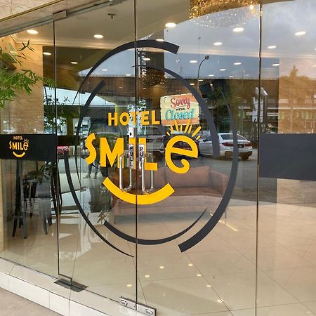 Smile Hotel Serdang South City Exterior foto